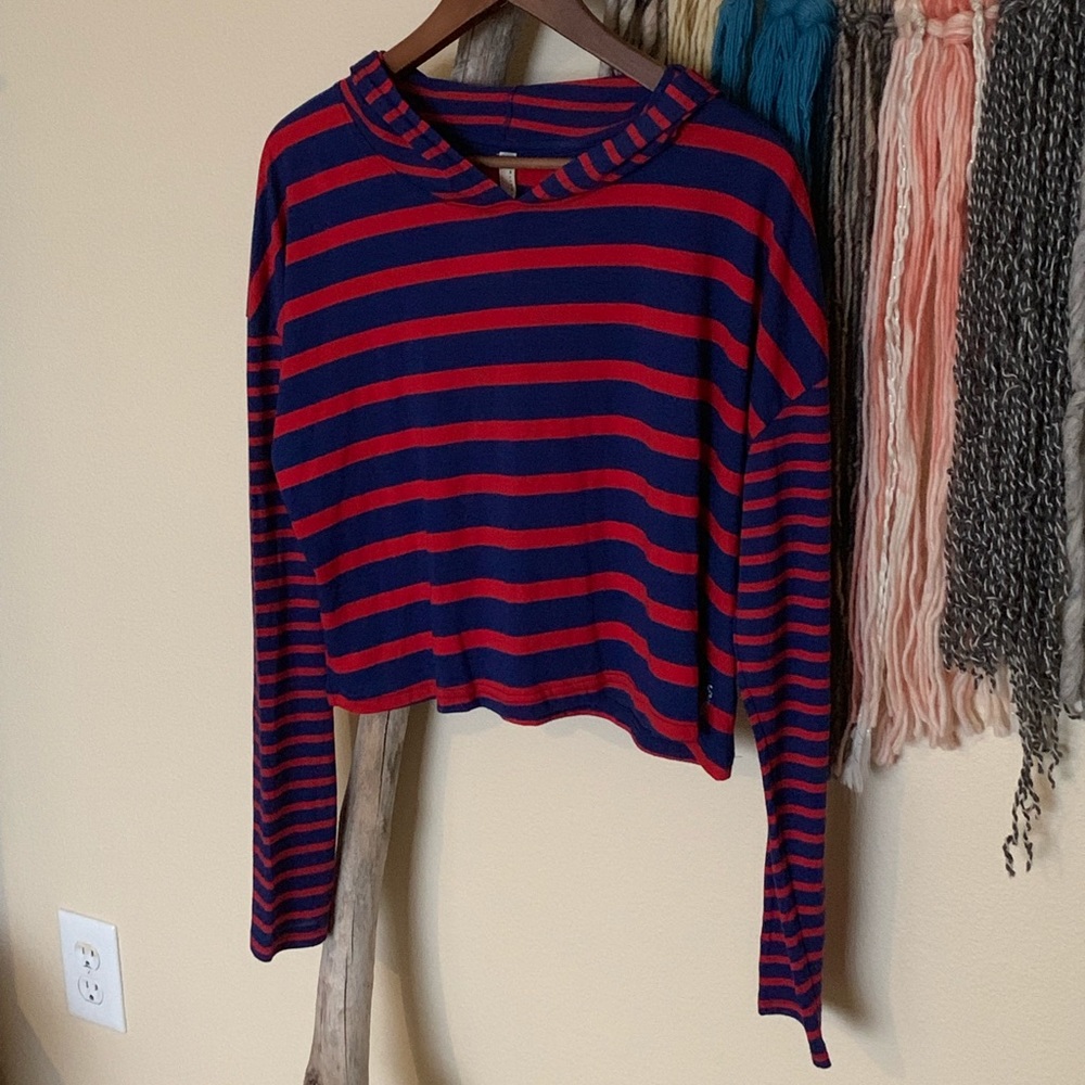 Free People-NWT Movement Red/Blue Stripped Hoodie - Picture 4 of 6